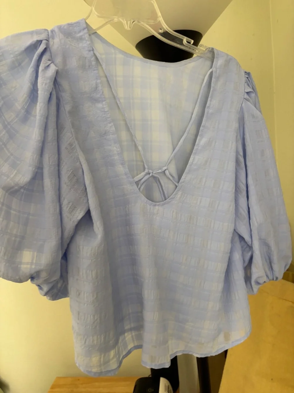 Astr puff sleeve